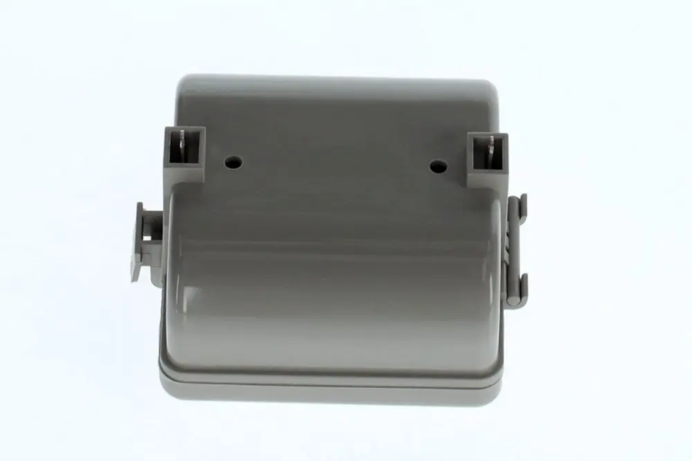 Produkt von Bosch, graues Batteriegehäuse mit Anschlussmöglichkeiten an der Seite und einer vertieften Oberfläche.